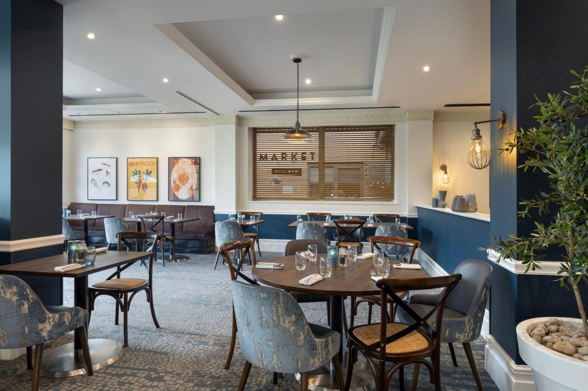 Delta Hotels By Marriott Huntingdon Exterior foto